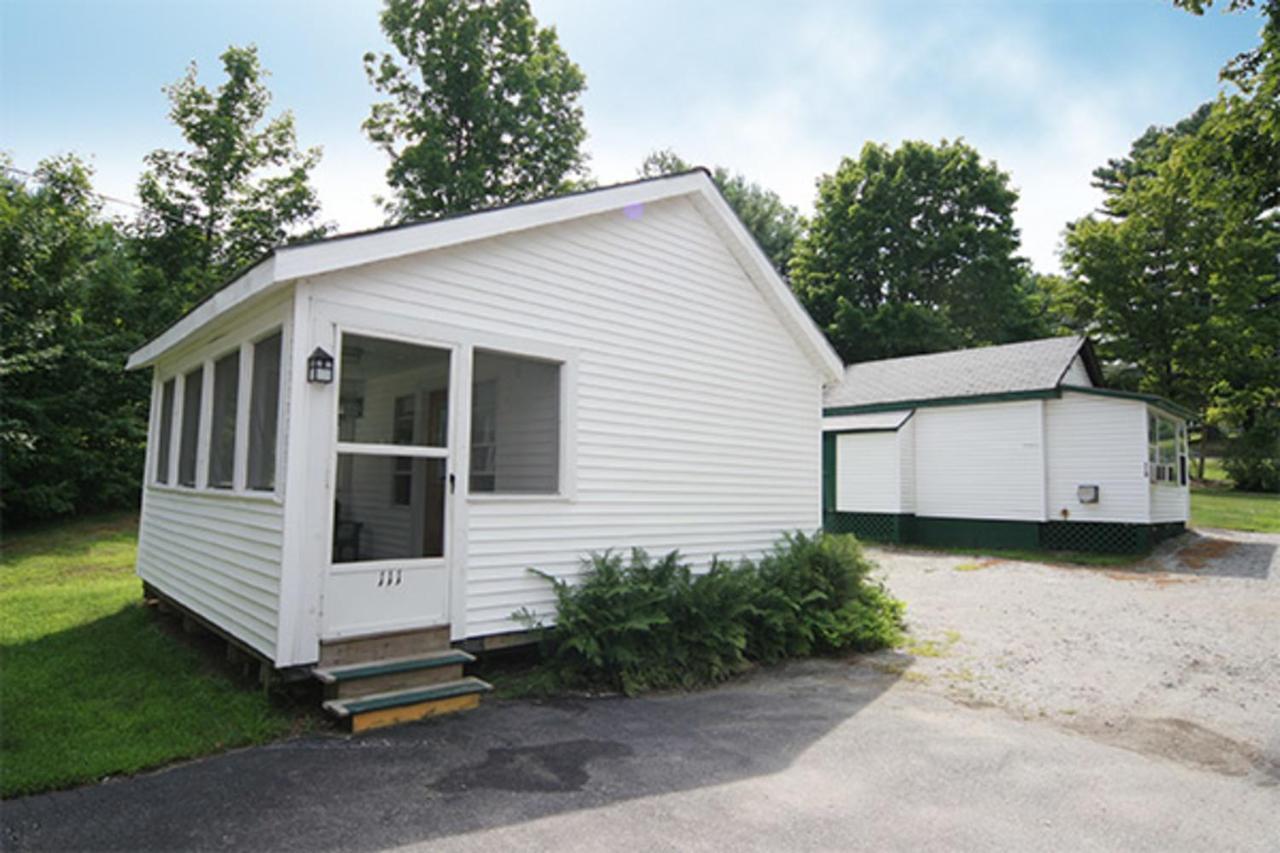 Maple Leaf Motel Schroon Lake Dış mekan fotoğraf