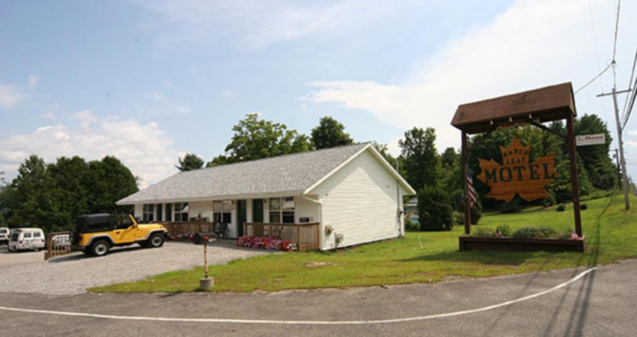 Maple Leaf Motel Schroon Lake Dış mekan fotoğraf